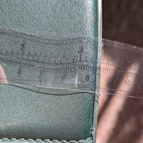 Zara Green Round Crossbody Handbag Gold Ring Handles | Pockets | *FLAW* - Picture 15 of 17